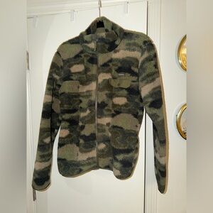 Columbia camo fleece